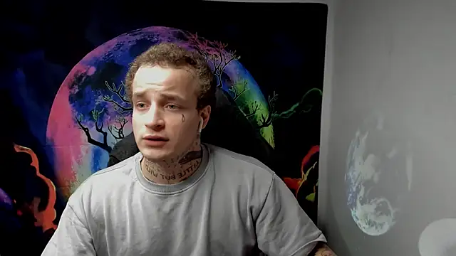 Snapshot of layneinchains chatting on 12/11/24, 05:15 layneinchains online show from 12/11/24, 05:15