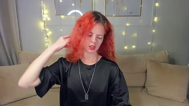 Snapshot of RubyAttwood chatting on 03/22/25, 04:15 RubyAttwood online show from 03/22/25, 04:15