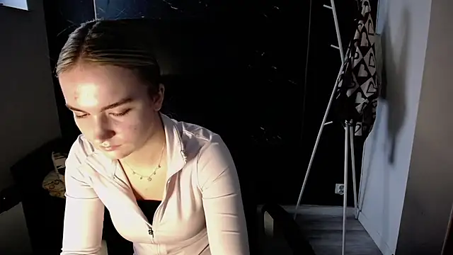 viktoria lovely online show from 11/09/25, 12:36