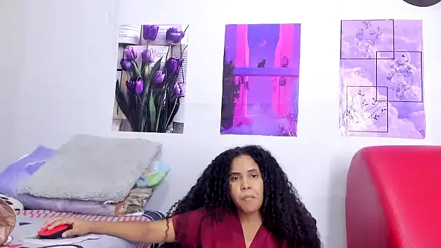 makena18 online show from 12/15/24, 01:22