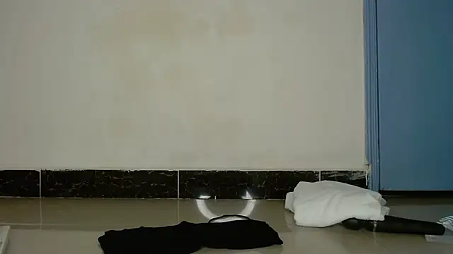 Perqueen online show from 07/27/26, 12:17