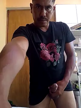 Snapshot of negro15cm17 chatting on 09/22/25, 08:44 negro15cm17 online show from 09/22/25, 08:44