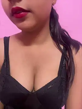 Snapshot of samaya-21 chatting on 12/19/25, 05:53 samaya-21 online show from 12/19/25, 05:53