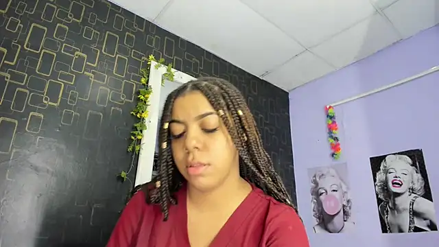 Alika01 online show from 01/31/25, 12:51