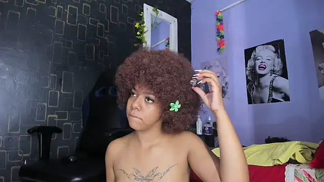Alika01 online show from 02/06/25, 01:32