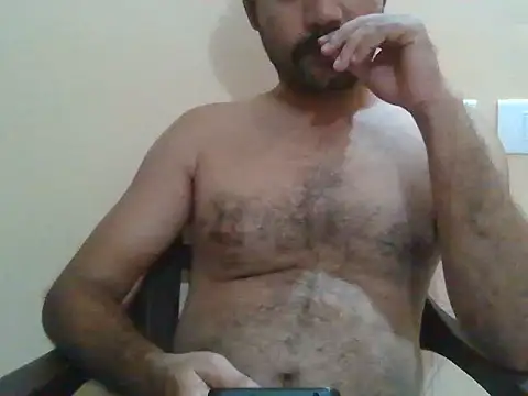 Snapshot of HathodaTyagi123 chatting on 09/27/25, 07:08 HathodaTyagi123 online show from 09/27/25, 07:08