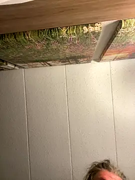 Snapshot of Helmut1971 chatting on 10/01/25, 09:10 Helmut1971 online show from 10/01/25, 09:10