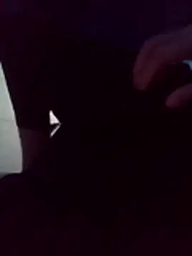 Snapshot of mayik99 chatting on 12/14/25, 08:52 mayik99 online show from 12/14/25, 08:52