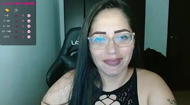 Snapshot of natashasmithe chatting on 12/15/24, 06:51 natashasmithe online show from 12/15/24, 06:51