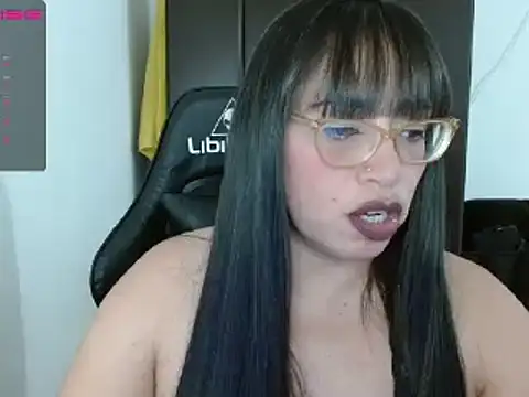 Snapshot of natashasmithe chatting on 12/31/24, 04:16 natashasmithe online show from 12/31/24, 04:16