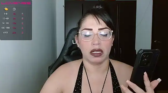Snapshot of natashasmithe chatting on 01/13/25, 08:48 natashasmithe online show from 01/13/25, 08:48