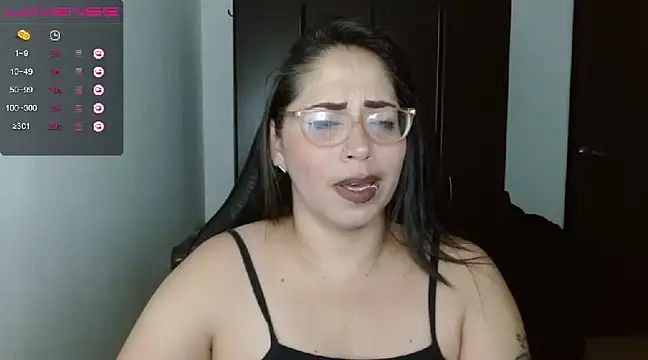 Snapshot of natashasmithe chatting on 01/17/25, 04:06 natashasmithe online show from 01/17/25, 04:06
