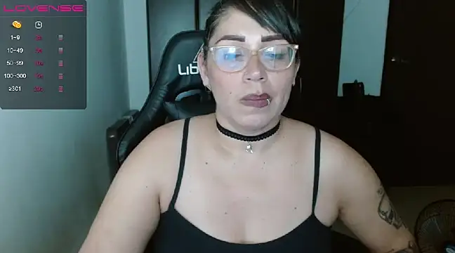Snapshot of natashasmithe chatting on 01/25/25, 06:23 natashasmithe online show from 01/25/25, 06:23