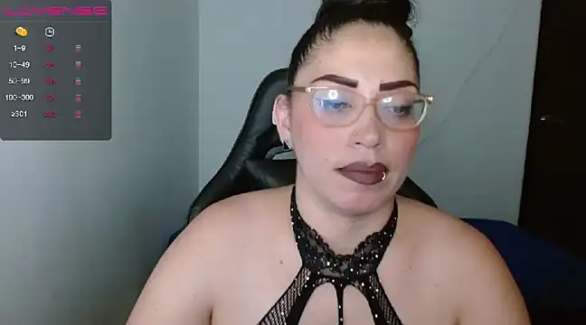 Snapshot of natashasmithe chatting on 01/27/25, 08:17 natashasmithe online show from 01/27/25, 08:17