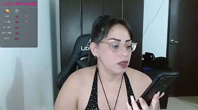 Snapshot of natashasmithe chatting on 02/03/25, 01:19 natashasmithe online show from 02/03/25, 01:19