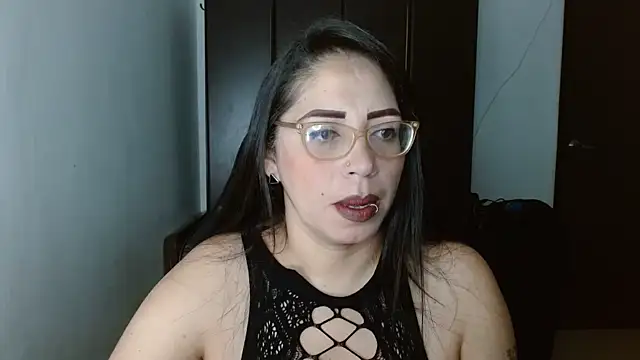 Snapshot of natashasmithe chatting on 02/10/25, 01:01 natashasmithe online show from 02/10/25, 01:01
