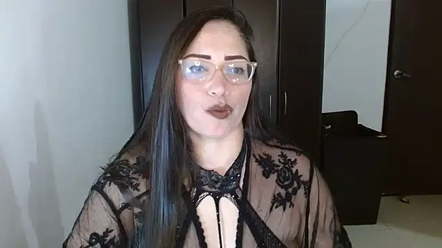 Snapshot of natashasmithe chatting on 10/12/25, 12:09 natashasmithe online show from 10/12/25, 12:09