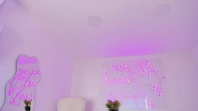 Abby-me online show from 12/09/24, 11:47