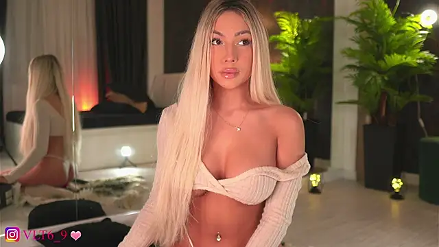 violettabunny03 online show from 11/27/25, 11:07