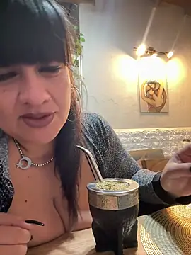 Sensualmente333 online show from 07/27/26, 12:56