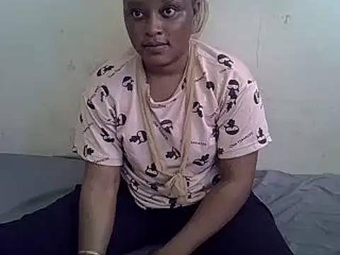 Crystal  Gee online show from 01/18/25, 05:52