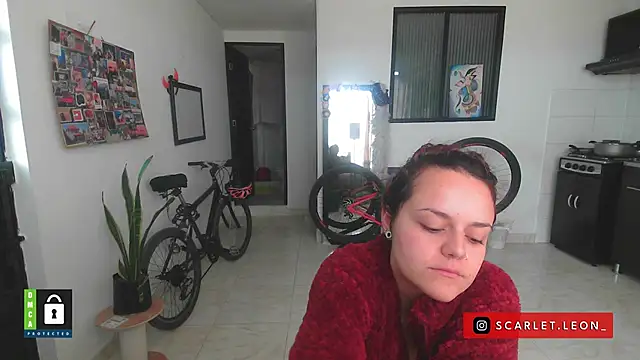 Scarletleon77 online show from 09/30/25, 03:50