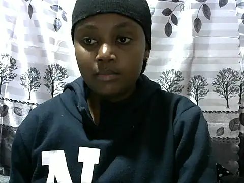 Snapshot of Sweet_kelsiey chatting on 12/15/24, 10:26 Sweet kelsiey online show from 12/15/24, 10:26