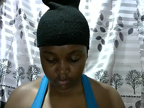 Snapshot of Sweet_kelsiey chatting on 12/16/24, 05:00 Sweet kelsiey online show from 12/16/24, 05:00