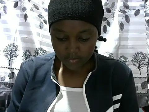 Snapshot of Sweet_kelsiey chatting on 01/15/25, 08:37 Sweet kelsiey online show from 01/15/25, 08:37