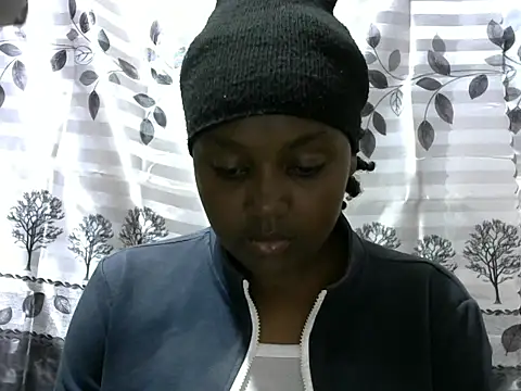Snapshot of Sweet_kelsiey chatting on 01/16/25, 07:52 Sweet kelsiey online show from 01/16/25, 07:52