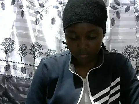 Snapshot of Sweet_kelsiey chatting on 01/17/25, 12:52 Sweet kelsiey online show from 01/17/25, 12:52