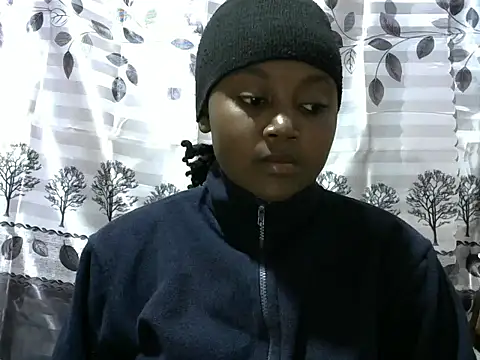 Snapshot of Sweet_kelsiey chatting on 01/18/25, 07:37 Sweet kelsiey online show from 01/18/25, 07:37