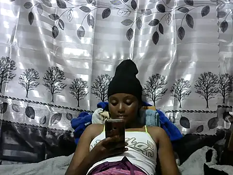 Snapshot of Sweet_kelsiey chatting on 01/19/25, 10:17 Sweet kelsiey online show from 01/19/25, 10:17