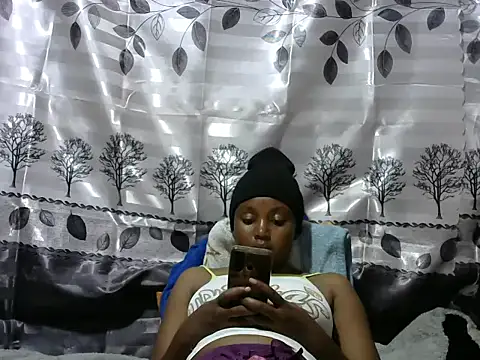 Snapshot of Sweet_kelsiey chatting on 01/19/25, 07:58 Sweet kelsiey online show from 01/19/25, 07:58