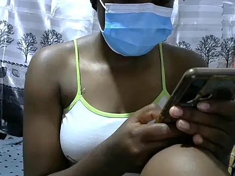 Snapshot of Sweet_kelsiey chatting on 01/20/25, 11:24 Sweet kelsiey online show from 01/20/25, 11:24