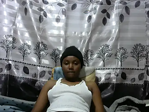 Snapshot of Sweet_kelsiey chatting on 01/25/25, 01:52 Sweet kelsiey online show from 01/25/25, 01:52