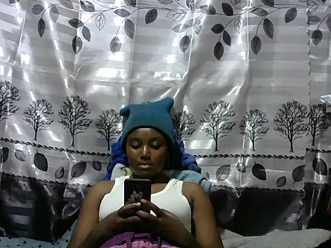 Snapshot of Sweet_kelsiey chatting on 01/31/25, 12:18 Sweet kelsiey online show from 01/31/25, 12:18
