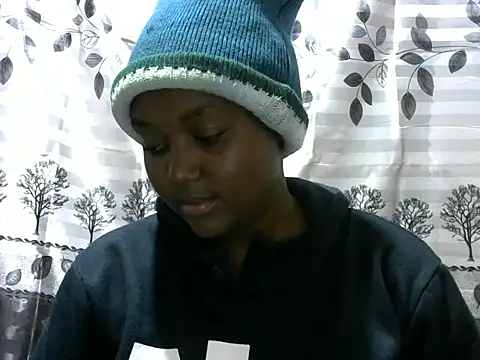 Snapshot of Sweet_kelsiey chatting on 02/02/25, 02:24 Sweet kelsiey online show from 02/02/25, 02:24