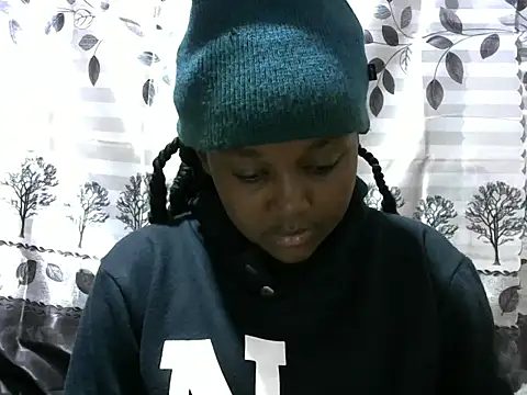 Snapshot of Sweet_kelsiey chatting on 02/05/25, 08:46 Sweet kelsiey online show from 02/05/25, 08:46