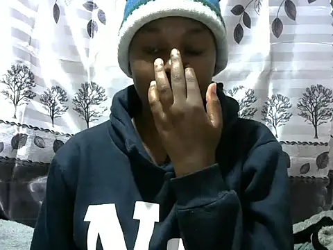 Snapshot of Sweet_kelsiey chatting on 02/08/25, 12:06 Sweet kelsiey online show from 02/08/25, 12:06