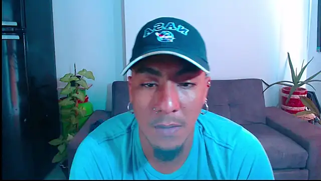 yosoy enzo2020 online show from 12/11/24, 03:37