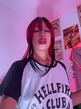 Hot sophie  online show from 05/25/26, 01:44