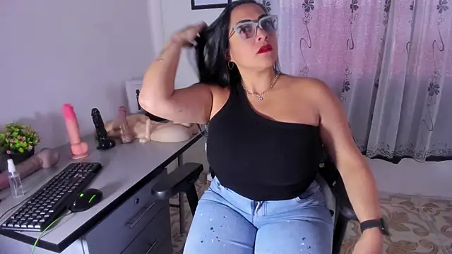 Snapshot of MelissaaCortes chatting on 10/02/25, 04:03 MelissaaCortes online show from 10/02/25, 04:03