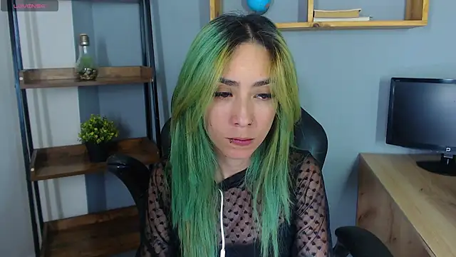 Snapshot of Erika_Stevens chatting on 11/02/25, 12:35 Erika Stevens online show from 11/02/25, 12:35