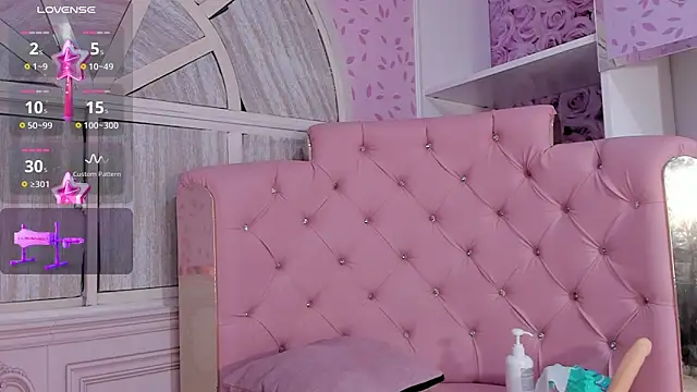 valentina cortes72 online show from 09/13/25, 08:14