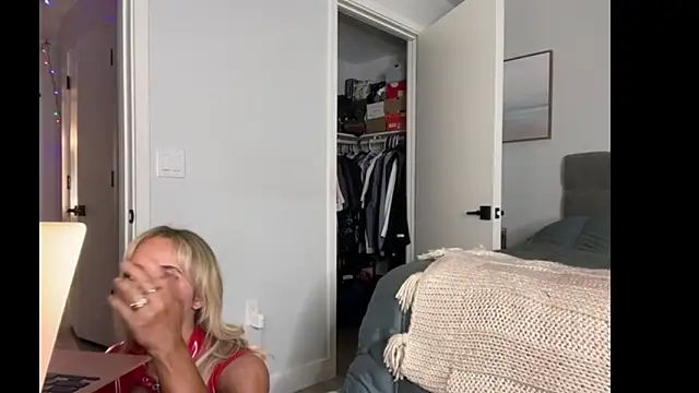 ElenaErickson online show from 07/14/26, 02:05