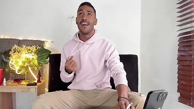 tom colinn online show from 09/30/25, 04:56