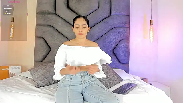 Liinda Saenz online show from 06/06/26, 11:26