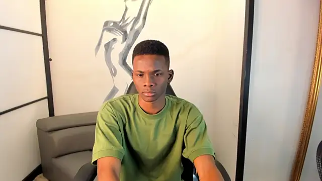 Snapshot of JacksonMuller_ chatting on 10/08/25, 12:58 JacksonMuller online show from 10/08/25, 12:58