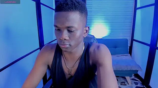 Snapshot of JacksonMuller_ chatting on 10/10/25, 01:43 JacksonMuller online show from 10/10/25, 01:43